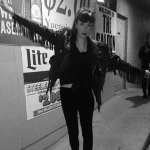 Meet your Posher, Hilary